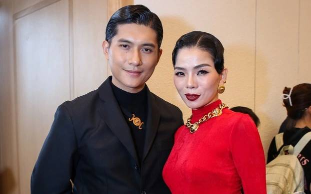 Nam diễn viên Việt quấn quýt bên người phụ nữ hơn 11 tuổi, có 1 con riêng như thuở mới yêu- Ảnh 11. Nam diễn viên Việt quấn quýt bên người phụ nữ hơn 11 tuổi, có 1 con riêng như thuở mới yêu- Ảnh 11.