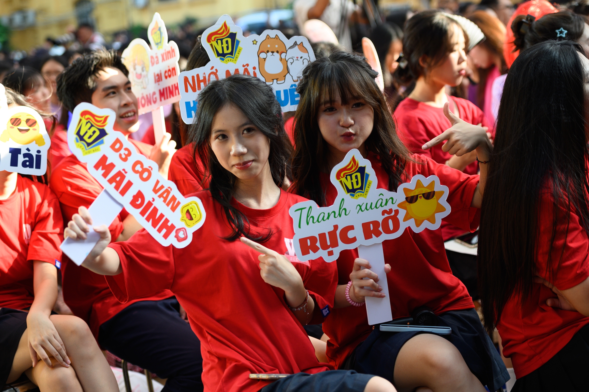 Lễ trưởng thành đầy nước mắt của học sinh Việt Đức: Hơn 1.000 ngày bên nhau và 4 tiếng để nói lời chào! - Ảnh 3.