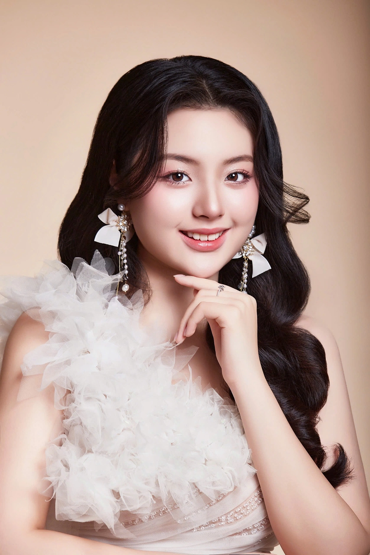 Con 1 sao Việt được ví như "tiểu Kim Ji Won": Nhan sắc cực phẩm, cách được dạy dỗ lại càng nể - Ảnh 3. Con 1 sao Việt được ví như "tiểu Kim Ji Won": Nhan sắc cực phẩm, cách được dạy dỗ lại càng nể - Ảnh 3.