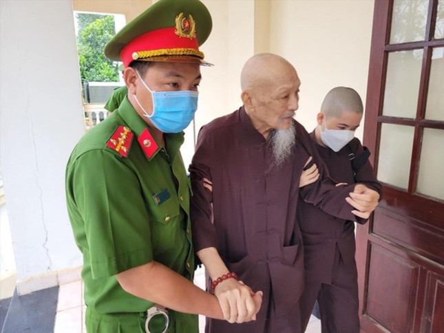 Diễn biến mới nhất vụ ‘Tịnh thất Bồng Lai’ - Ảnh 1. Diễn biến mới nhất vụ ‘Tịnh thất Bồng Lai’ - Ảnh 1.