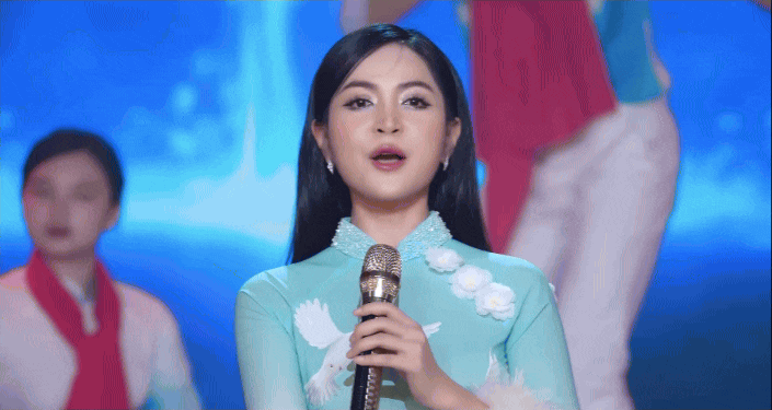 ĐỘC QUYỀN: Nguyễn Duyên Quỳnh lần đầu lên tiếng về ồn ào quanh bài hát hot nhất dịp 30/4, làm rõ mối quan hệ với Võ Hạ Trâm - Ảnh 1. ĐỘC QUYỀN: Nguyễn Duyên Quỳnh lần đầu lên tiếng về ồn ào quanh bài hát hot nhất dịp 30/4, làm rõ mối quan hệ với Võ Hạ Trâm - Ảnh 1.