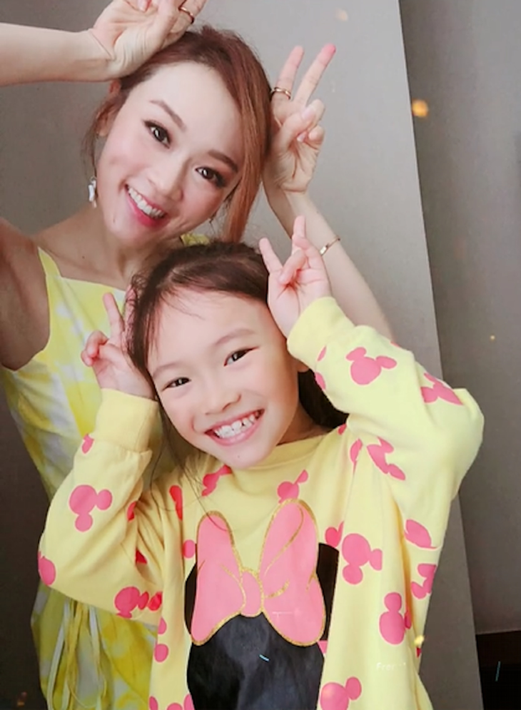 Hoa hậu "tham phú phụ bần", hai lần bị bỏ rơi khi mang thai với đại gia giờ ra sao? - Ảnh 3. Hoa hậu "tham phú phụ bần", hai lần bị bỏ rơi khi mang thai với đại gia giờ ra sao? - Ảnh 3.