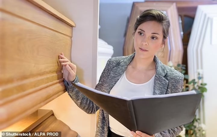 Nhân viên nhà tang lễ tiết lộ những điều ít biết khi làm việc với người chết - Ảnh 1. Nhân viên nhà tang lễ tiết lộ những điều ít biết khi làm việc với người chết - Ảnh 1.