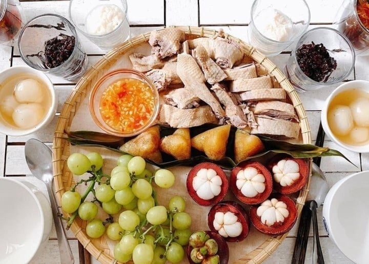 Gợi ý mâm lễ cúng Tết Đoan Ngọ 3 miền Bắc, Trung, Nam - Ảnh 3. Gợi ý mâm lễ cúng Tết Đoan Ngọ 3 miền Bắc, Trung, Nam - Ảnh 3.