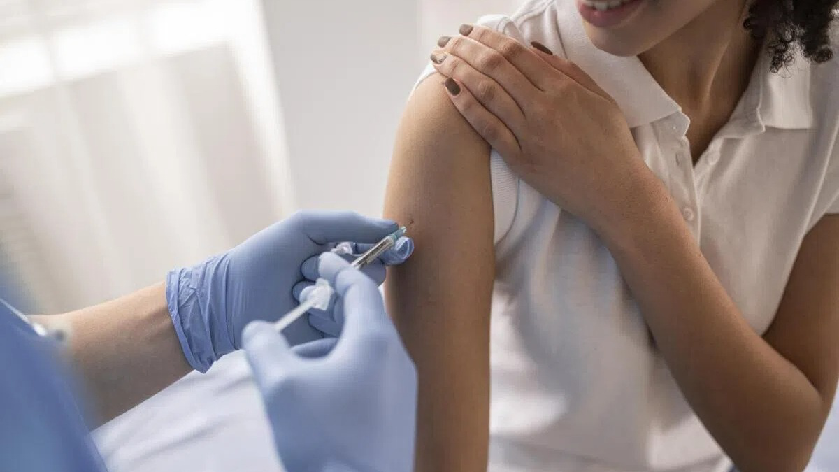 Ngoài ung thư cổ tử cung, vắc xin HPV giúp phòng các bệnh ung thư nào nữa? - Ảnh 3.