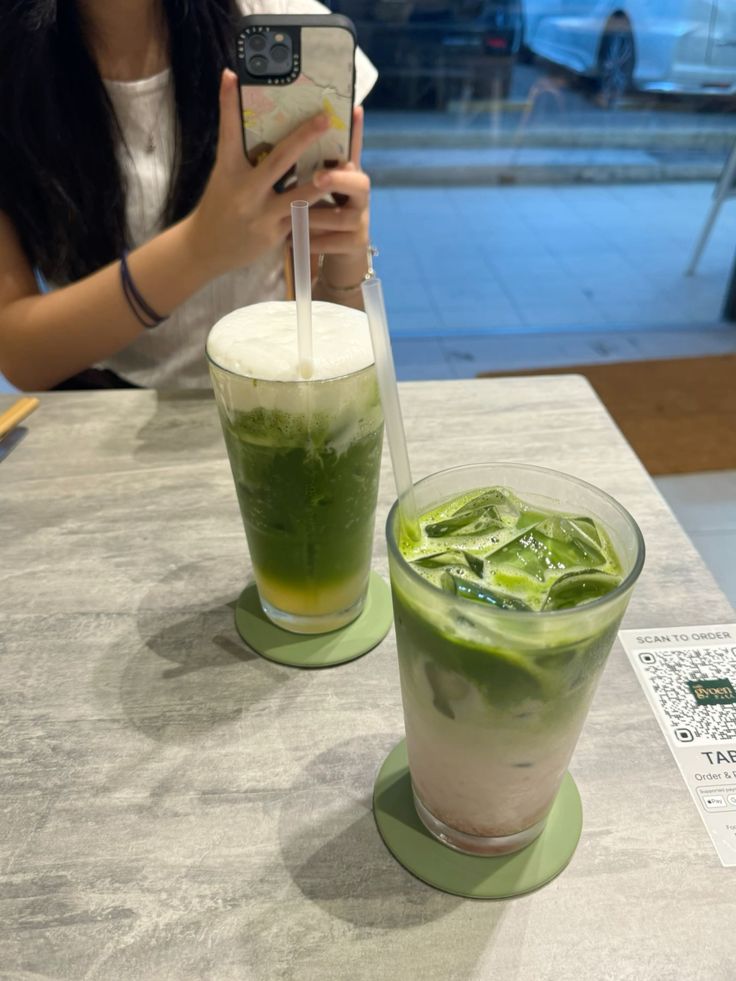 Cốc matcha latte 50k hôm nay sẽ khiến bạn mất 2 tỷ - Ảnh 1.
