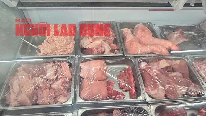 Hé lộ thông tin bất ngờ về người tố C.P. Việt Nam bán heo bệnh ra thị trường - Ảnh 2. Hé lộ thông tin bất ngờ về người tố C.P. Việt Nam bán heo bệnh ra thị trường - Ảnh 2.