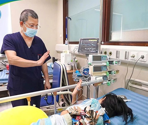 Tưởng cảm cúm thông thường, bé 11 tuổi sốc tim nguy kịch vì căn bệnh cực kỳ nguy hiểm - Ảnh 4. Tưởng cảm cúm thông thường, bé 11 tuổi sốc tim nguy kịch vì căn bệnh cực kỳ nguy hiểm - Ảnh 4.