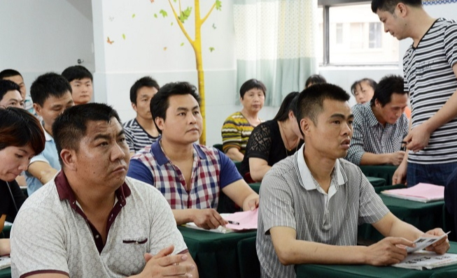 Ban đại diện phụ huynh ở TP.HCM đề nghị đóng tiền liên hoan, thầy giáo nói câu bất ngờ: 30 năm mới nghe lần đầu!- Ảnh 1. Ban đại diện phụ huynh ở TP.HCM đề nghị đóng tiền liên hoan, thầy giáo nói câu bất ngờ: 30 năm mới nghe lần đầu!- Ảnh 1.