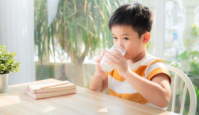 Bao nhiêu lâu cho con uống sữa, mẹ bỉm hối hận vì mắc 3 sai lầm NGHIÊM TRỌNG này mà không hề hay biết- Ảnh 1. Bao nhiêu lâu cho con uống sữa, mẹ bỉm hối hận vì mắc 3 sai lầm NGHIÊM TRỌNG này mà không hề hay biết- Ảnh 1.