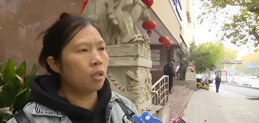 Người mẹ mua 4 loại bảo hiểm nhưng con bị bệnh lại không được bồi thường 2,7 tỷ đồng: &quot;Chúng tôi chỉ làm đúng hợp đồng&quot; - Ảnh 2.