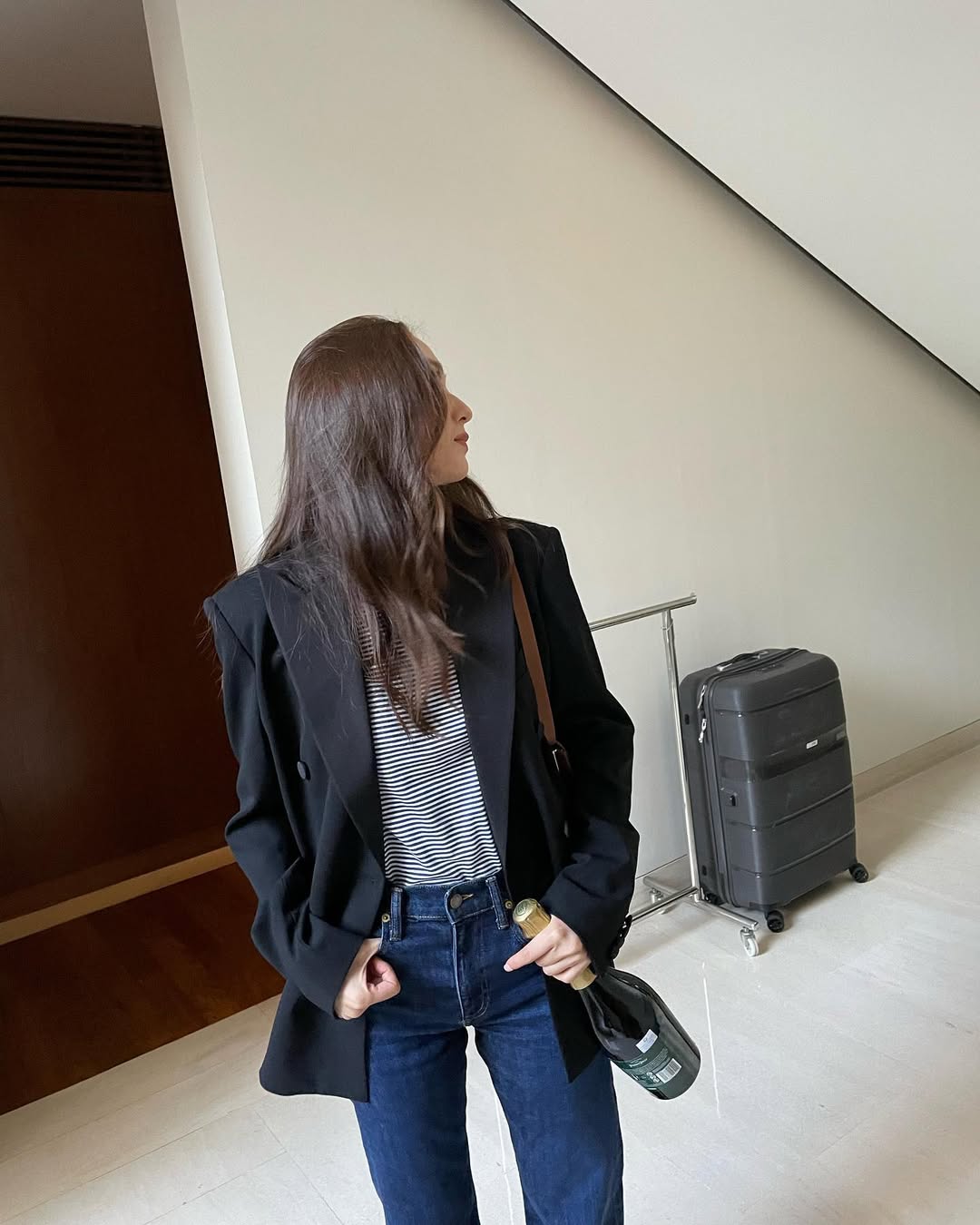 Nữ thần Krystal mách loạt item basic đáng đầu tư, giúp bạn bước vào con đường mặc đẹp bền bỉ- Ảnh 12. Nữ thần Krystal mách loạt item basic đáng đầu tư, giúp bạn bước vào con đường mặc đẹp bền bỉ- Ảnh 12.