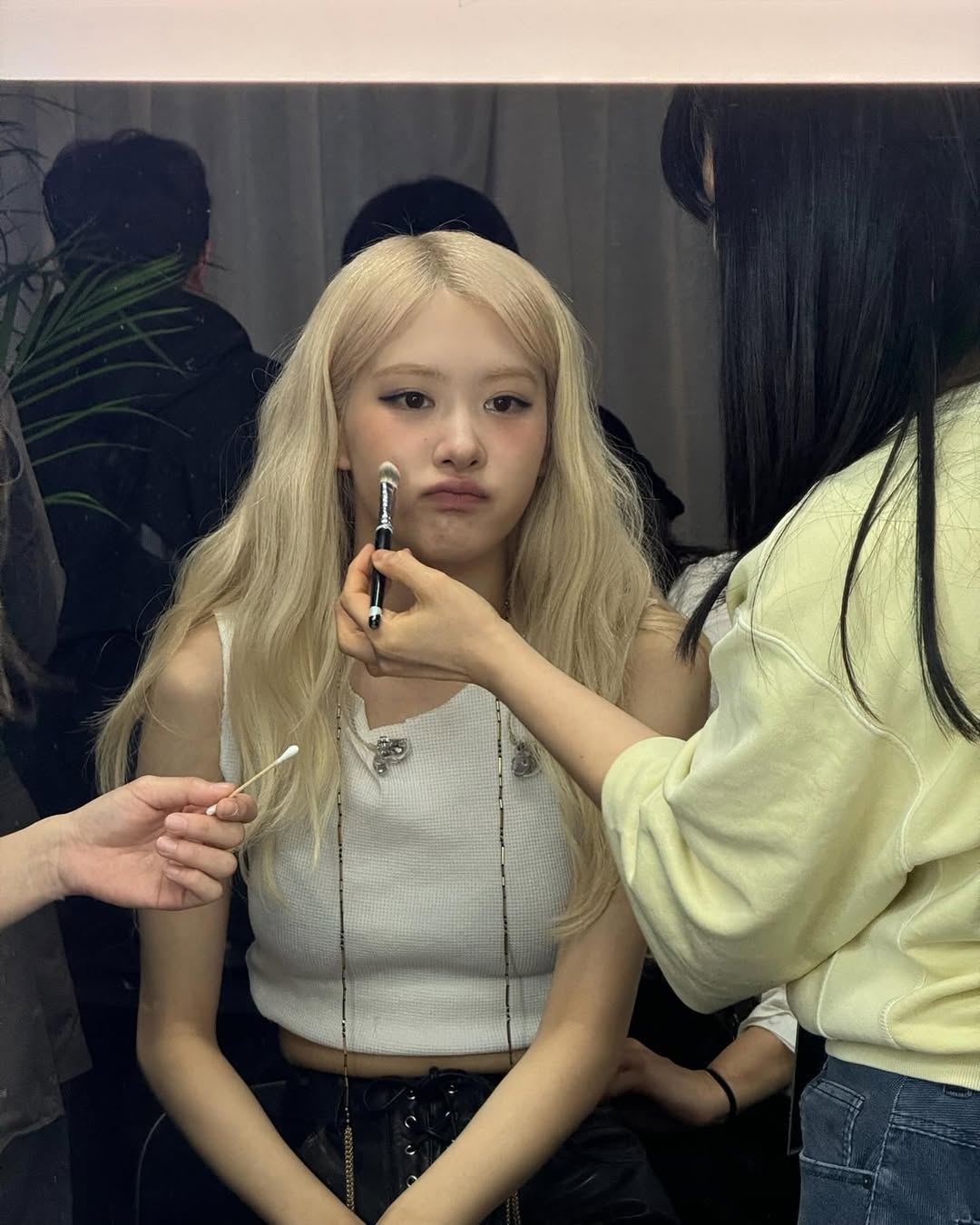 Rosé bắn ảnh 10 điểm không nhưng, vẫn bị phàn nàn vì 1 chi tiết - Ảnh 5. Rosé bắn ảnh 10 điểm không nhưng, vẫn bị phàn nàn vì 1 chi tiết - Ảnh 5.