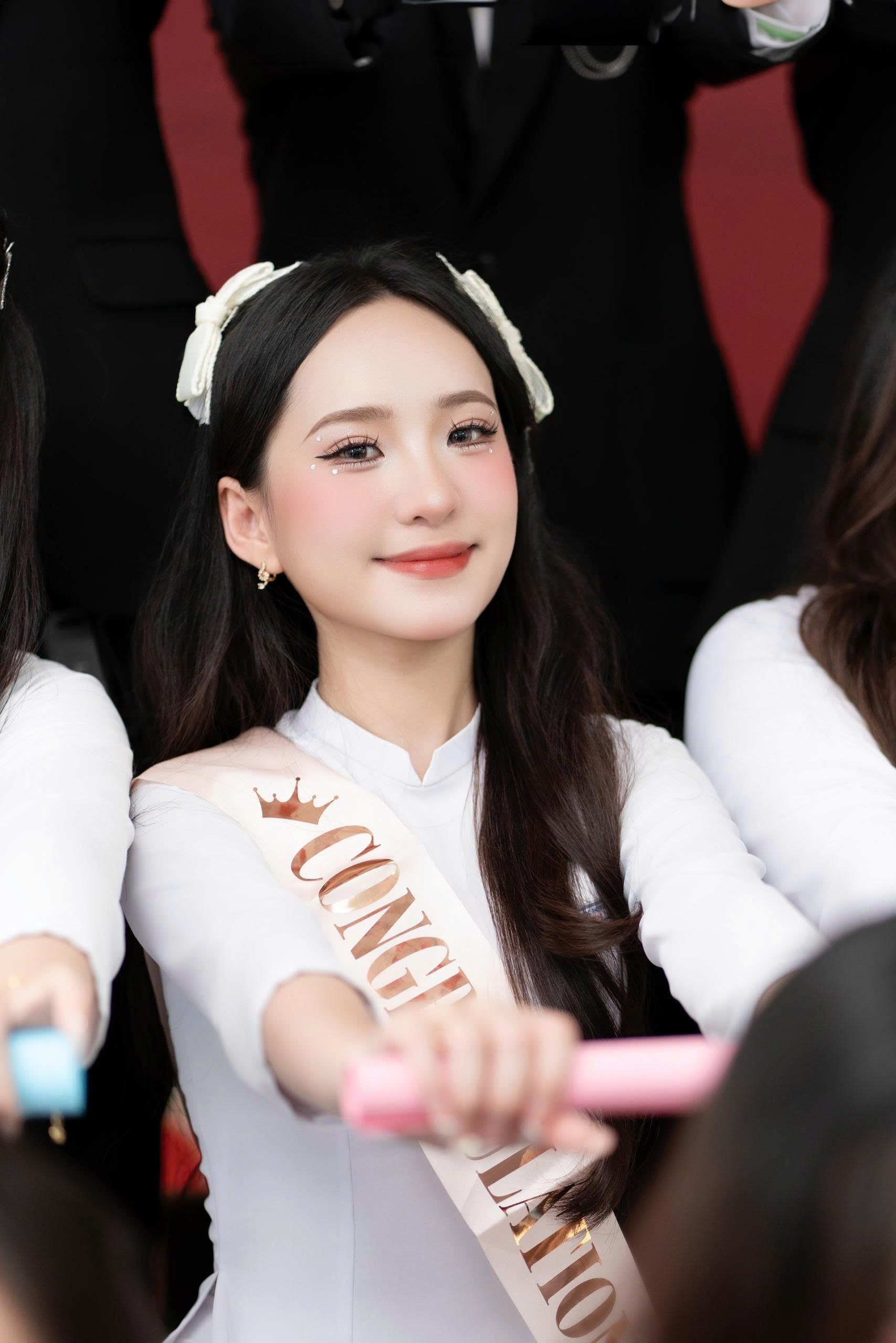 Kiếm 5 triệu/ngày khi làm photo cá nhân cho học sinh nhà giàu: Yêu cầu cao, dịch vụ từ A đến Á - Ảnh 4. Kiếm 5 triệu/ngày khi làm photo cá nhân cho học sinh nhà giàu: Yêu cầu cao, dịch vụ từ A đến Á - Ảnh 4.