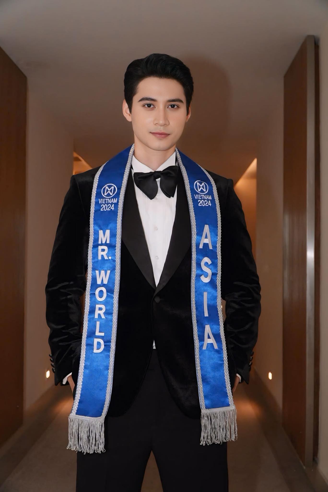 Trực tiếp Chung kết Miss World 2025: Hoa hậu Ý Nhi dừng chân trước top 20, cuộc đua vương miện đang "căng cực"- Ảnh 29. Trực tiếp Chung kết Miss World 2025: Hoa hậu Ý Nhi dừng chân trước top 20, cuộc đua vương miện đang "căng cực"- Ảnh 29.