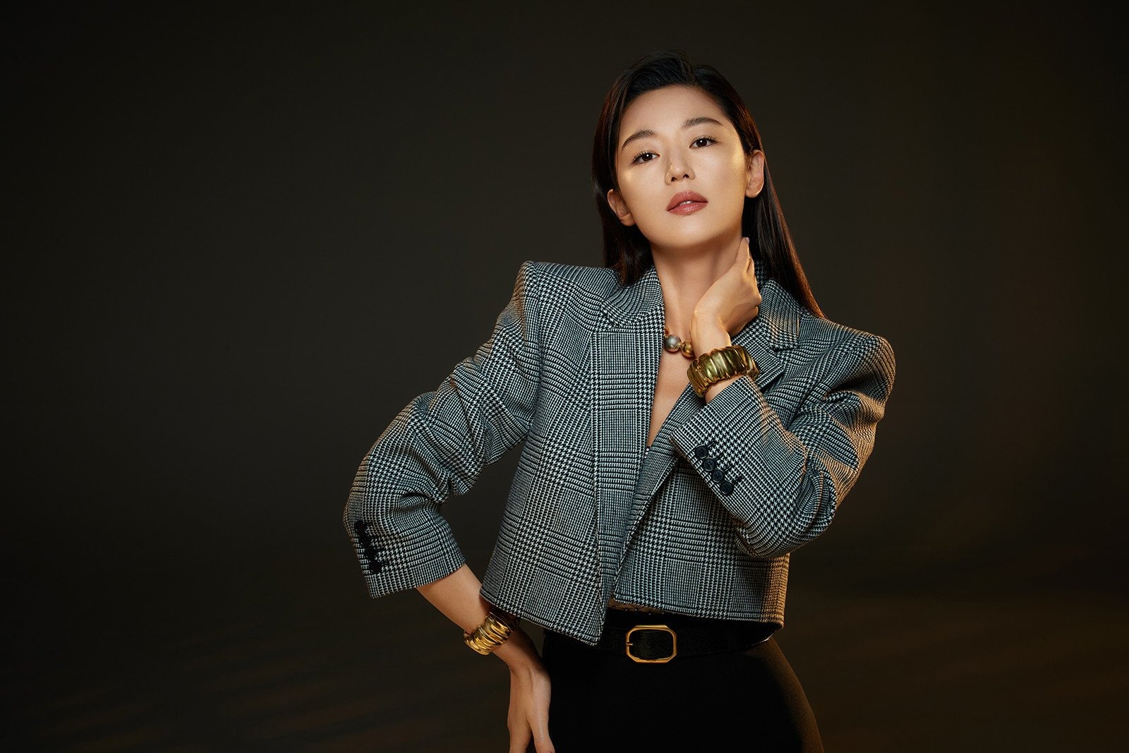 jeon-ji-hyun-4-250724-1748711455840-17487114561781153456969.jpg