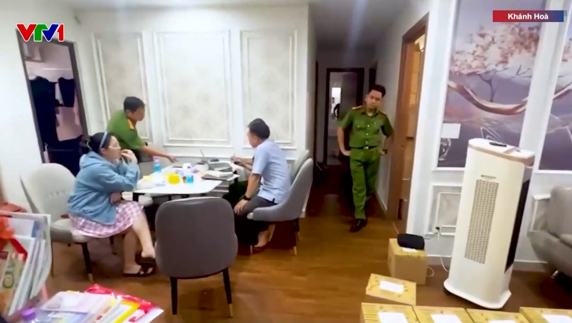 Phát hiện gần 6.000 sản phẩm dưỡng trắng da mặt và toàn thân không rõ nguồn gốc - Ảnh 1. Phát hiện gần 6.000 sản phẩm dưỡng trắng da mặt và toàn thân không rõ nguồn gốc - Ảnh 1.