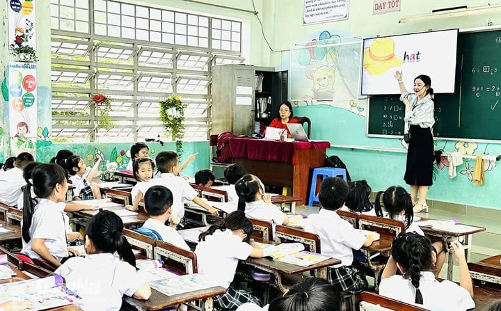 Hộ kinh doanh dạy thêm có phải đóng bảo hiểm xã hội? - Ảnh 1. Hộ kinh doanh dạy thêm có phải đóng bảo hiểm xã hội? - Ảnh 1.