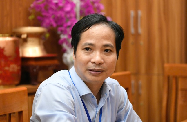 'Nghẹt thở' đua vào Trường Nguyễn Tất Thành, 1 chọi 18 - Ảnh 7. 'Nghẹt thở' đua vào Trường Nguyễn Tất Thành, 1 chọi 18 - Ảnh 7.