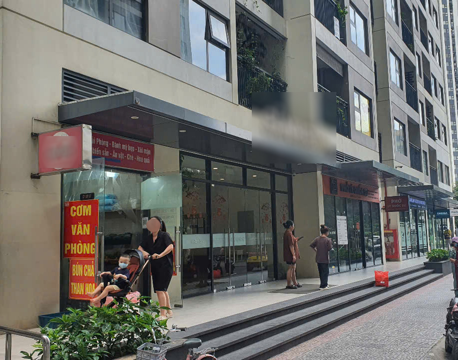 Lời kể của hàng xóm về cô gái tử vong trong chung cư cao cấp ở Hà Nội - Ảnh 1. Lời kể của hàng xóm về cô gái tử vong trong chung cư cao cấp ở Hà Nội - Ảnh 1.