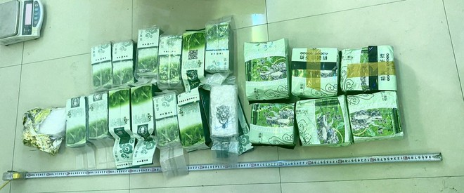Vụ 4 tiếp viên xách ma túy về Việt Nam: Đã bắt số bị can nhiều nhất trong lịch sử - Ảnh 5. Vụ 4 tiếp viên xách ma túy về Việt Nam: Đã bắt số bị can nhiều nhất trong lịch sử - Ảnh 5.