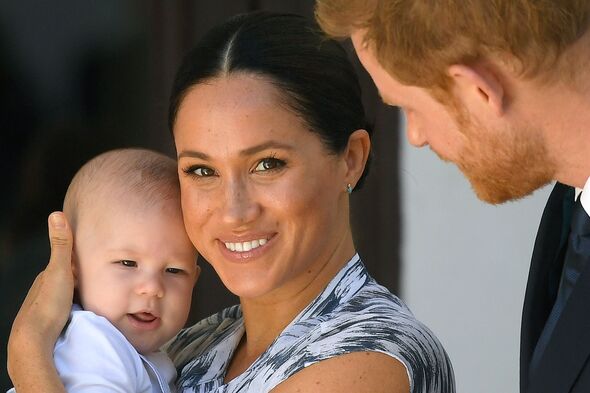 Vợ chồng Harry và Meghan Vợ chồng Harry và Meghan