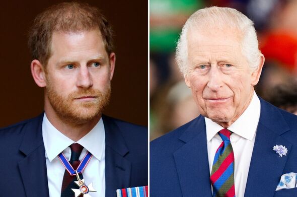 Harry gửi tín hiệu Harry gửi tín hiệu