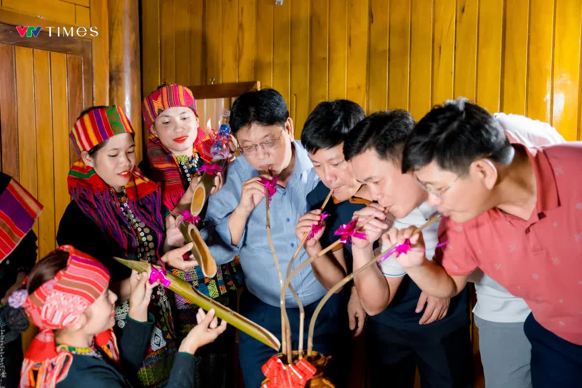 Lời ca giữa đại ngàn và mâm cỗ của người Bru Vân Kiều Quảng Bình - Ảnh 14. Lời ca giữa đại ngàn và mâm cỗ của người Bru Vân Kiều Quảng Bình - Ảnh 14.