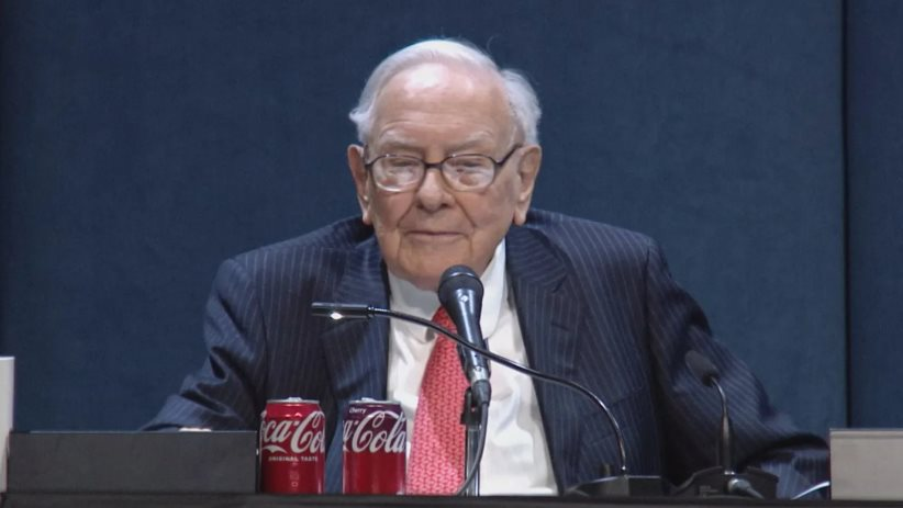 Cổ đông sững sờ khi huyền thoại Warren Buffett thông báo thời điểm từ chức, khép lại kỷ nguyên 60 năm chèo lái Berkshire - Ảnh 1. Cổ đông sững sờ khi huyền thoại Warren Buffett thông báo thời điểm từ chức, khép lại kỷ nguyên 60 năm chèo lái Berkshire - Ảnh 1.