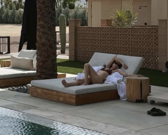 Thời tiết lúc này không thể “nóng” bằng Jennie khoe ảnh bikini: 1 chi tiết độc quyền không ai có được- Ảnh 4. Thời tiết lúc này không thể “nóng” bằng Jennie khoe ảnh bikini: 1 chi tiết độc quyền không ai có được- Ảnh 4.