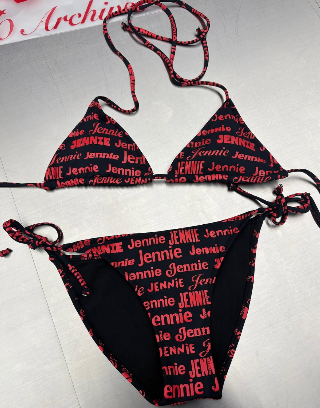 Thời tiết lúc này không thể “nóng” bằng Jennie khoe ảnh bikini: 1 chi tiết độc quyền không ai có được- Ảnh 2. Thời tiết lúc này không thể “nóng” bằng Jennie khoe ảnh bikini: 1 chi tiết độc quyền không ai có được- Ảnh 2.
