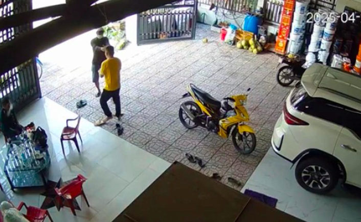 Thông tin mới nhất về sức khoẻ của tài xế xe tải bị bắn vào đầu ở Vĩnh Long - Ảnh 1. Thông tin mới nhất về sức khoẻ của tài xế xe tải bị bắn vào đầu ở Vĩnh Long - Ảnh 1.