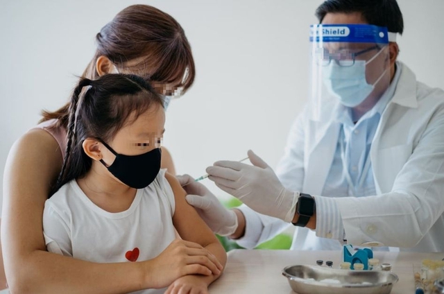 Tiêm vắc xin sởi cùng lúc hoặc gần với vắc xin viêm não mô cầu cho trẻ được không? - Ảnh 2. Tiêm vắc xin sởi cùng lúc hoặc gần với vắc xin viêm não mô cầu cho trẻ được không? - Ảnh 2.