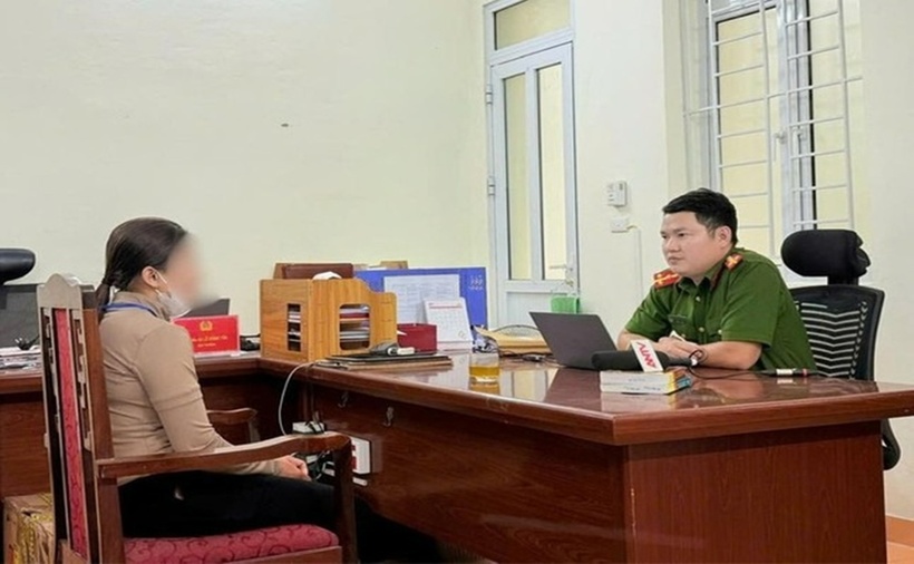 Cô giáo bị lừa hơn 400 triệu đồng sau cuộc gọi lạ thông báo có đơn hàng "0 đồng" - Ảnh 1. Cô giáo bị lừa hơn 400 triệu đồng sau cuộc gọi lạ thông báo có đơn hàng "0 đồng" - Ảnh 1.