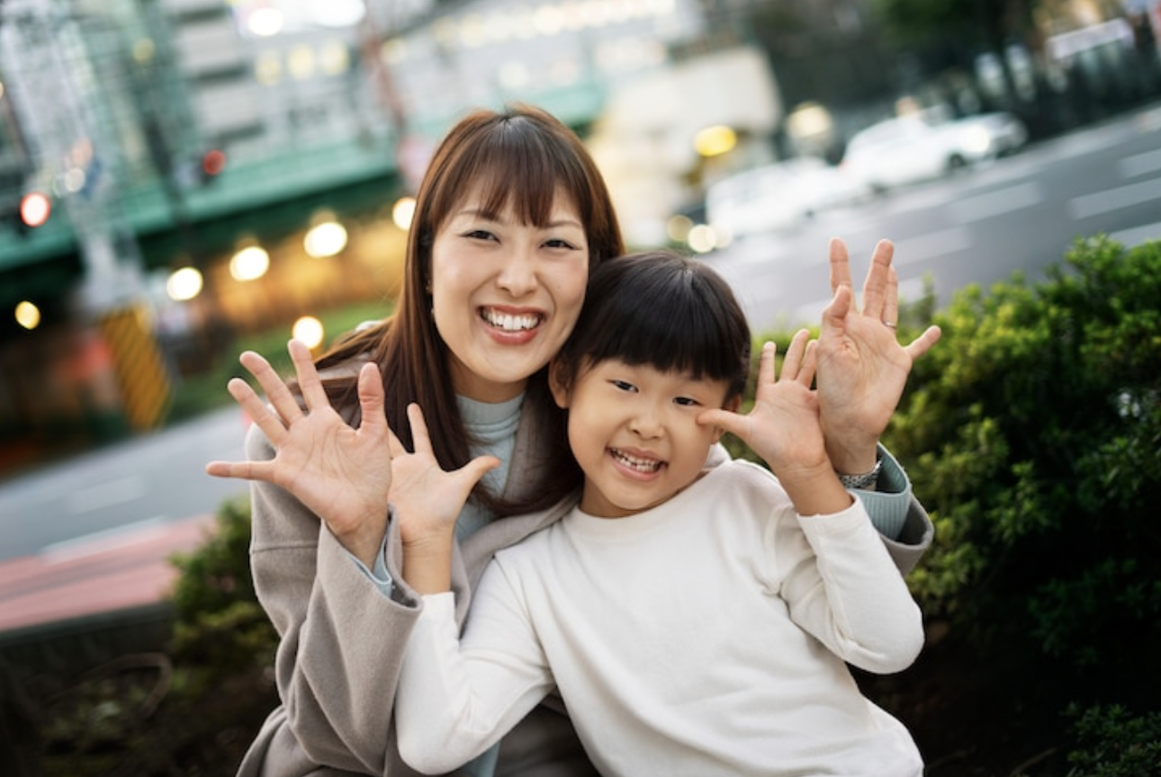 Đừng để tình yêu biến thành gánh nặng: 3 sai lầm của cha mẹ khiến con cái kiệt quệ, tương lai không ngóc đầu lên được - Ảnh 2. Đừng để tình yêu biến thành gánh nặng: 3 sai lầm của cha mẹ khiến con cái kiệt quệ, tương lai không ngóc đầu lên được - Ảnh 2.