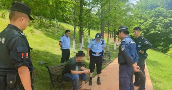 Khách đặt trà sữa kèm lời nhắn "uống ly cuối cùng trước khi chết": Diễn biến tiếp theo khiến mọi người cảm thán “phim ảnh cũng chỉ đến thế” - Ảnh 2. Khách đặt trà sữa kèm lời nhắn "uống ly cuối cùng trước khi chết": Diễn biến tiếp theo khiến mọi người cảm thán “phim ảnh cũng chỉ đến thế” - Ảnh 2.