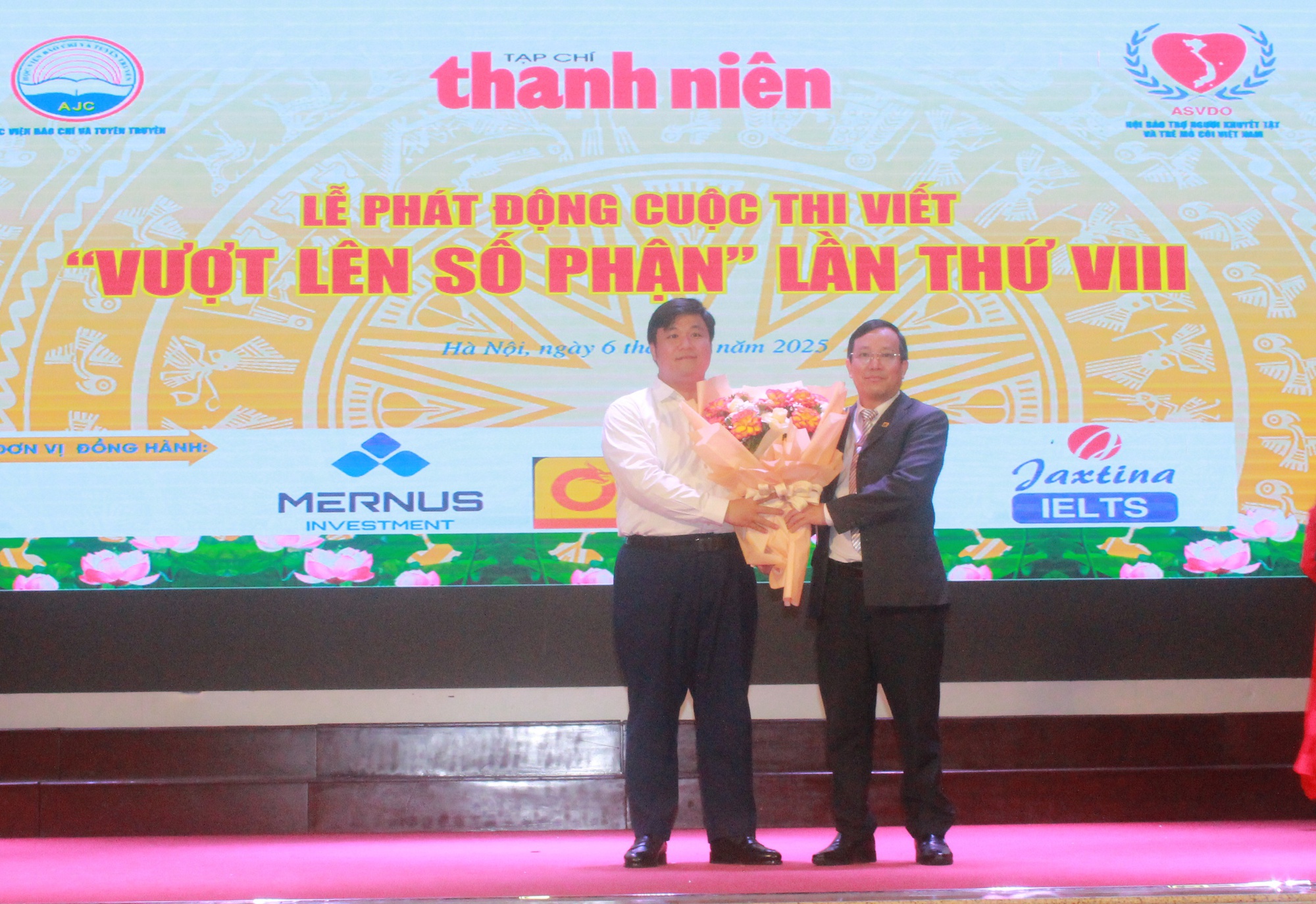 Phát động Cuộc thi viết “Vượt lên số phận” lần thứ VIII- Ảnh 3. Phát động Cuộc thi viết “Vượt lên số phận” lần thứ VIII- Ảnh 3.