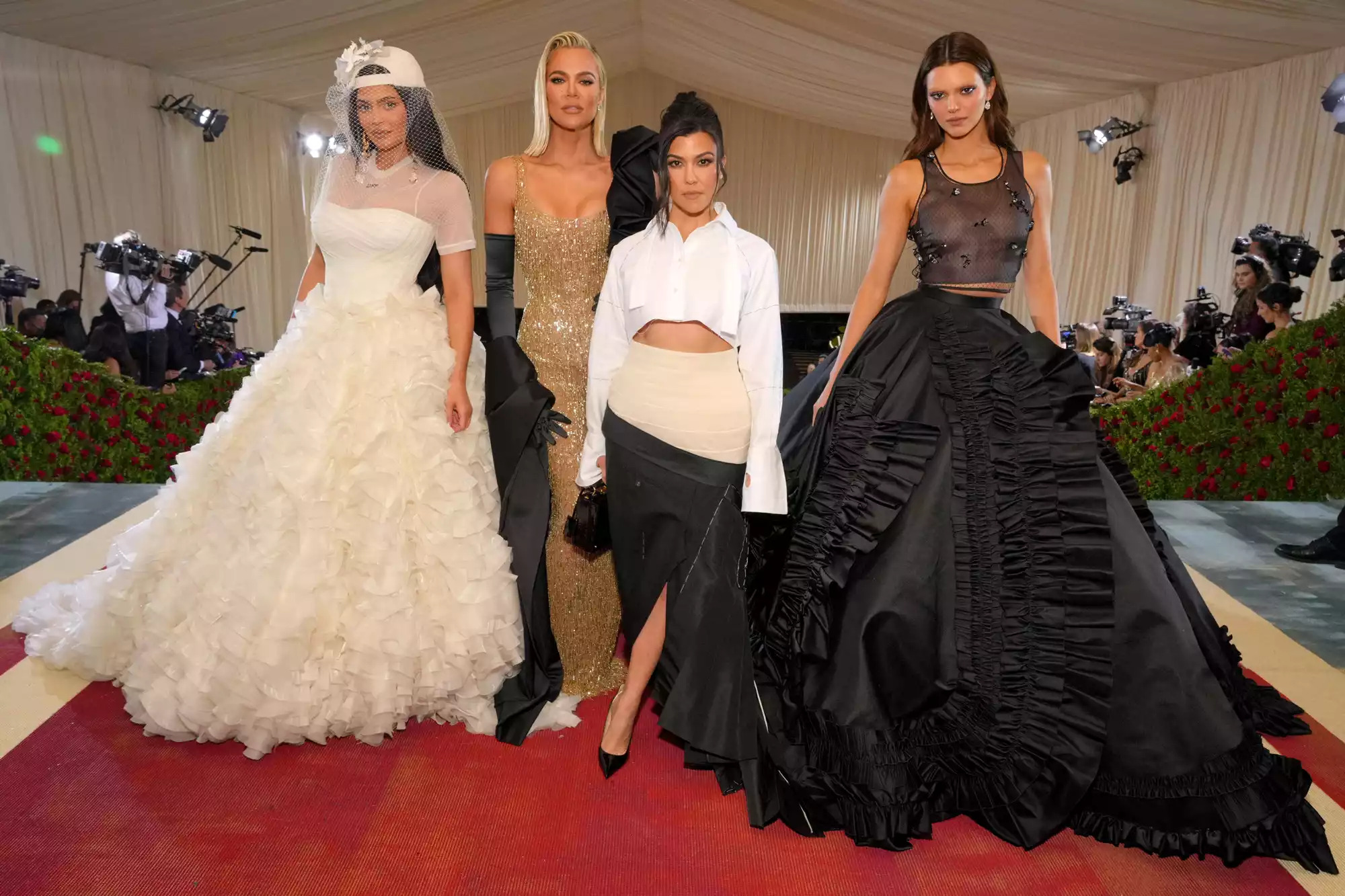 Dự Met Gala, kh&aacute;ch mời phải tu&acirc;n thủ những quy tắc cực kỳ nghi&ecirc;m ngặt - Ảnh 1.