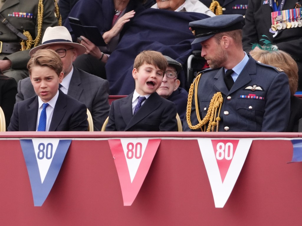 3 đứa trẻ nhà William - Kate gây chú ý khi tham gia sự kiện lớn, Hoàng tử Louis lại 3 đứa trẻ nhà William - Kate gây chú ý khi tham gia sự kiện lớn, Hoàng tử Louis lại
