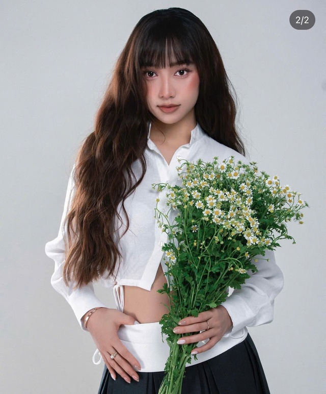 Người đẹp 9x có đám cưới bí ẩn nhất showbiz: Âm thầm lên xe hoa, 2 tháng sau gây bàn tán vì một động thái - Ảnh 6. Người đẹp 9x có đám cưới bí ẩn nhất showbiz: Âm thầm lên xe hoa, 2 tháng sau gây bàn tán vì một động thái - Ảnh 6.