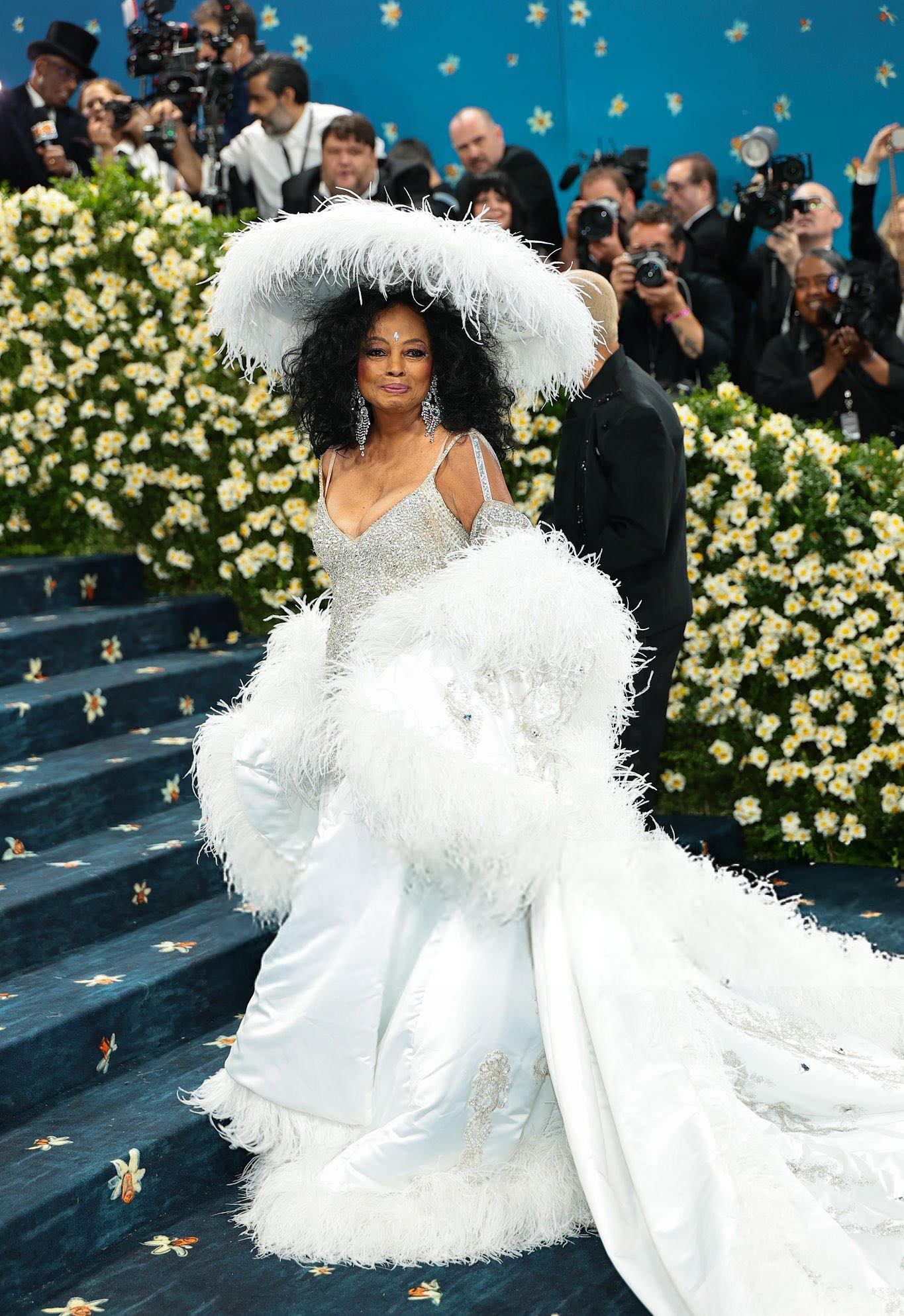 Chủ nhân khung hình “tuyệt đối điện ảnh” tại Met Gala: Người tạo nên ông hoàng Michael Jackson, khen 1 câu đưa em út BTS lên hàng popstar- Ảnh 4. Chủ nhân khung hình “tuyệt đối điện ảnh” tại Met Gala: Người tạo nên ông hoàng Michael Jackson, khen 1 câu đưa em út BTS lên hàng popstar- Ảnh 4.