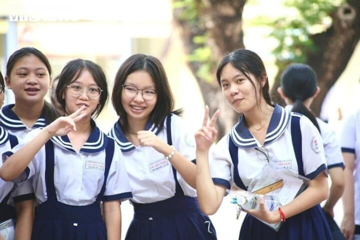 Miễn phí dạy 2 buổi/ngày từ năm học tới - Ảnh 1. Miễn phí dạy 2 buổi/ngày từ năm học tới - Ảnh 1.