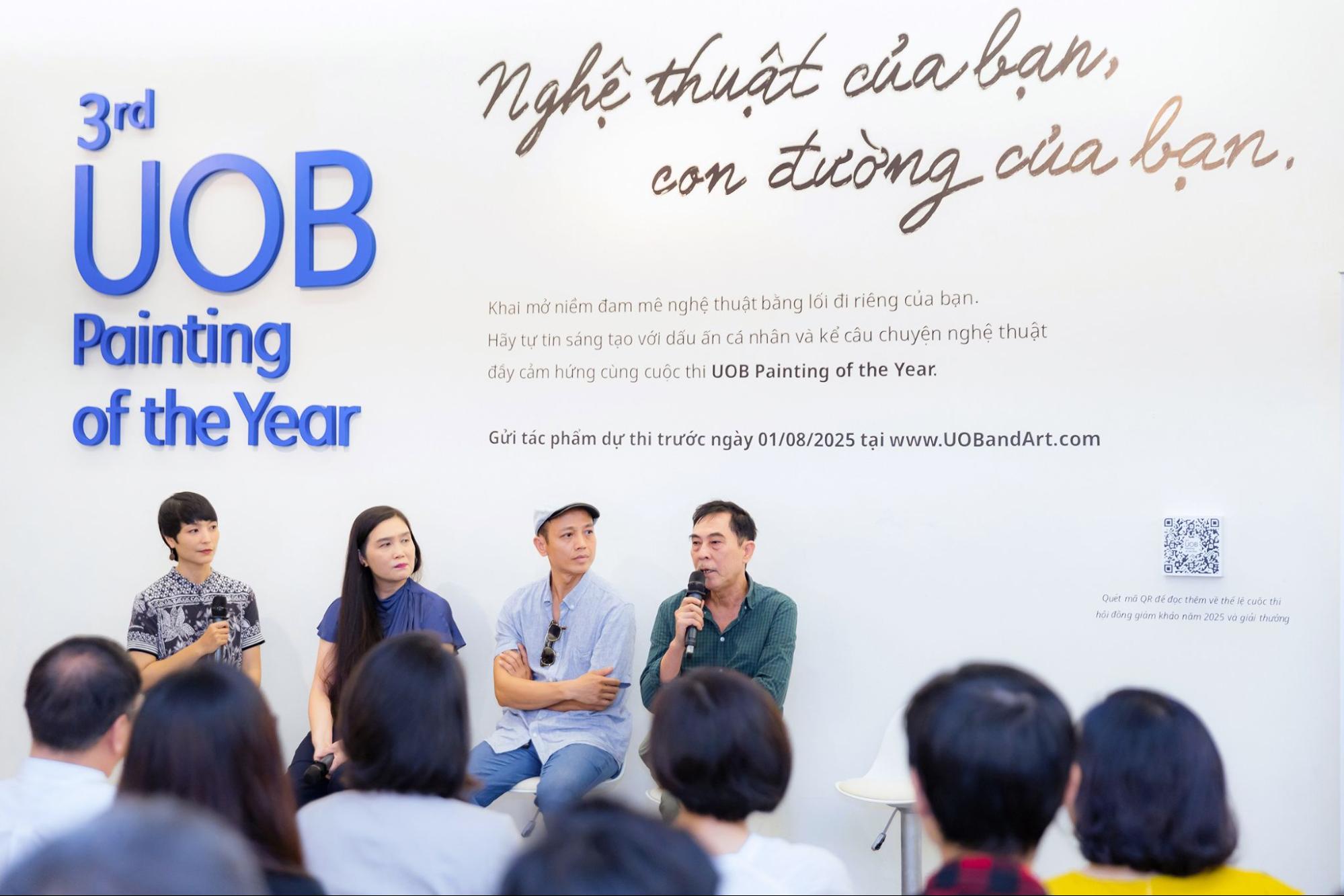 Triển lãm và Tọa đàm nghệ thuật khơi nguồn cảm hứng cho nghệ sĩ Việt, khởi động Cuộc thi UOB Painting of the Year năm thứ ba tại Việt Nam- Ảnh 1. Triển lãm và Tọa đàm nghệ thuật khơi nguồn cảm hứng cho nghệ sĩ Việt, khởi động Cuộc thi UOB Painting of the Year năm thứ ba tại Việt Nam- Ảnh 1.