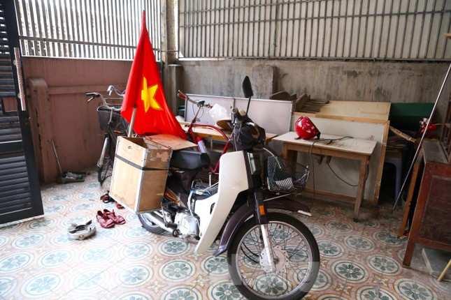 Cựu binh 76 tuổi chạy xe máy xuyên Việt xem lễ diễu binh 30/4: 'Tôi đã hoàn thành tâm nguyện' - Ảnh 5. Cựu binh 76 tuổi chạy xe máy xuyên Việt xem lễ diễu binh 30/4: 'Tôi đã hoàn thành tâm nguyện' - Ảnh 5.