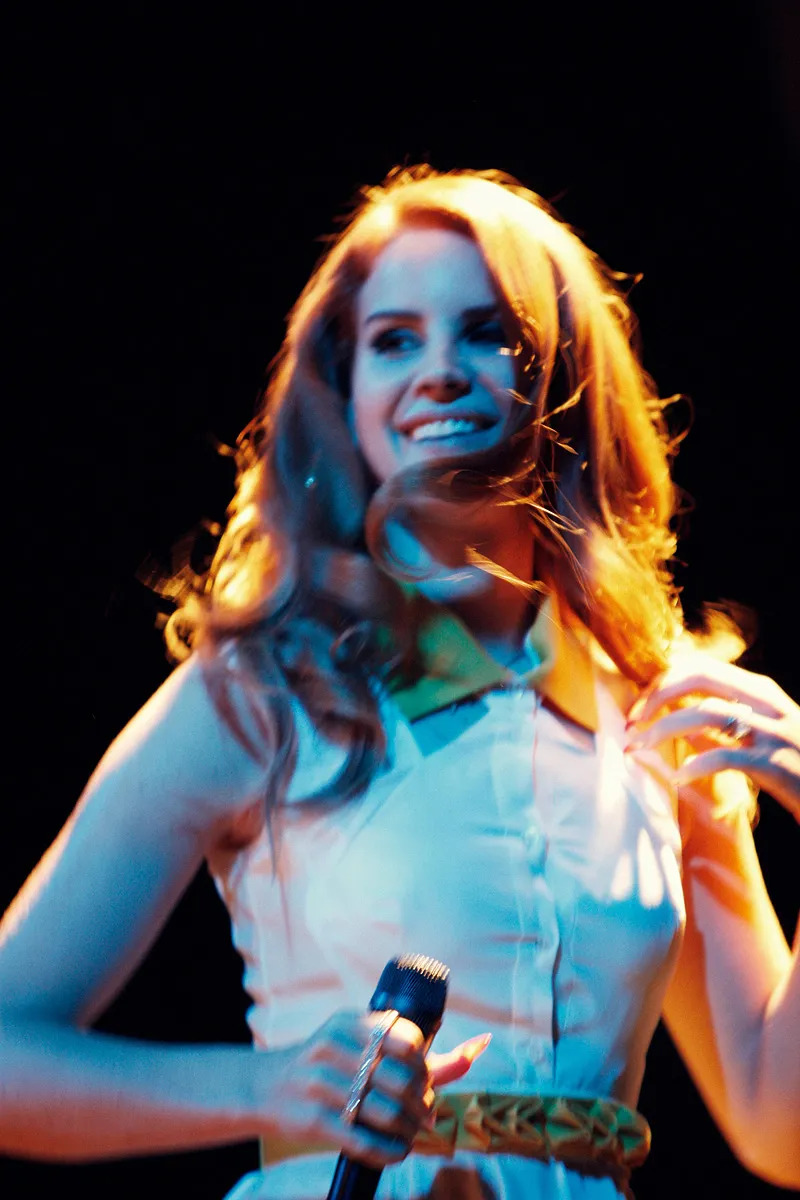 1-prior-lanadelrey-3151033517685-17466914932691028179383-1746711998844-17467119989401473915775.jpg