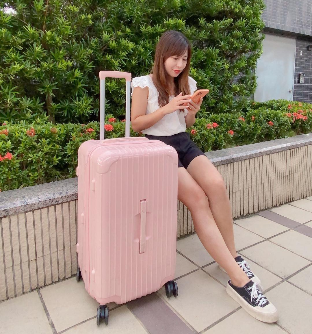 Tôi 45 tuổi, đi du lịch 5 ngày chỉ mang vali 7kg: Danh sách đồ cần mang – mẹo xếp vali gọn mà vẫn đủ dùng - Ảnh 1. Tôi 45 tuổi, đi du lịch 5 ngày chỉ mang vali 7kg: Danh sách đồ cần mang – mẹo xếp vali gọn mà vẫn đủ dùng - Ảnh 1.