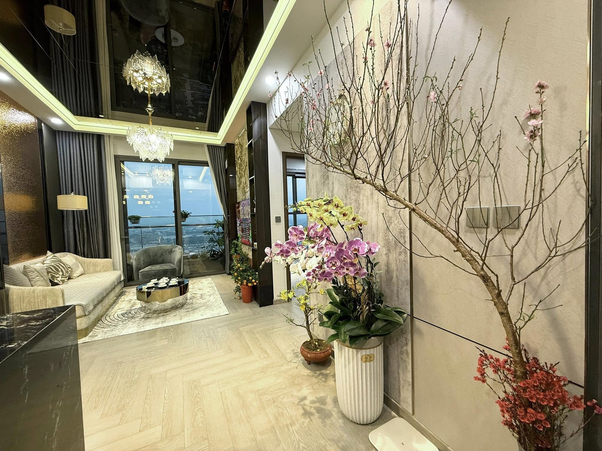 Căn hộ 80m² của gia đình trẻ ở Hà Nội: Nơi từng góc nhỏ được thiết kế để bình yên hiện diện - Ảnh 3. Căn hộ 80m² của gia đình trẻ ở Hà Nội: Nơi từng góc nhỏ được thiết kế để bình yên hiện diện - Ảnh 3.