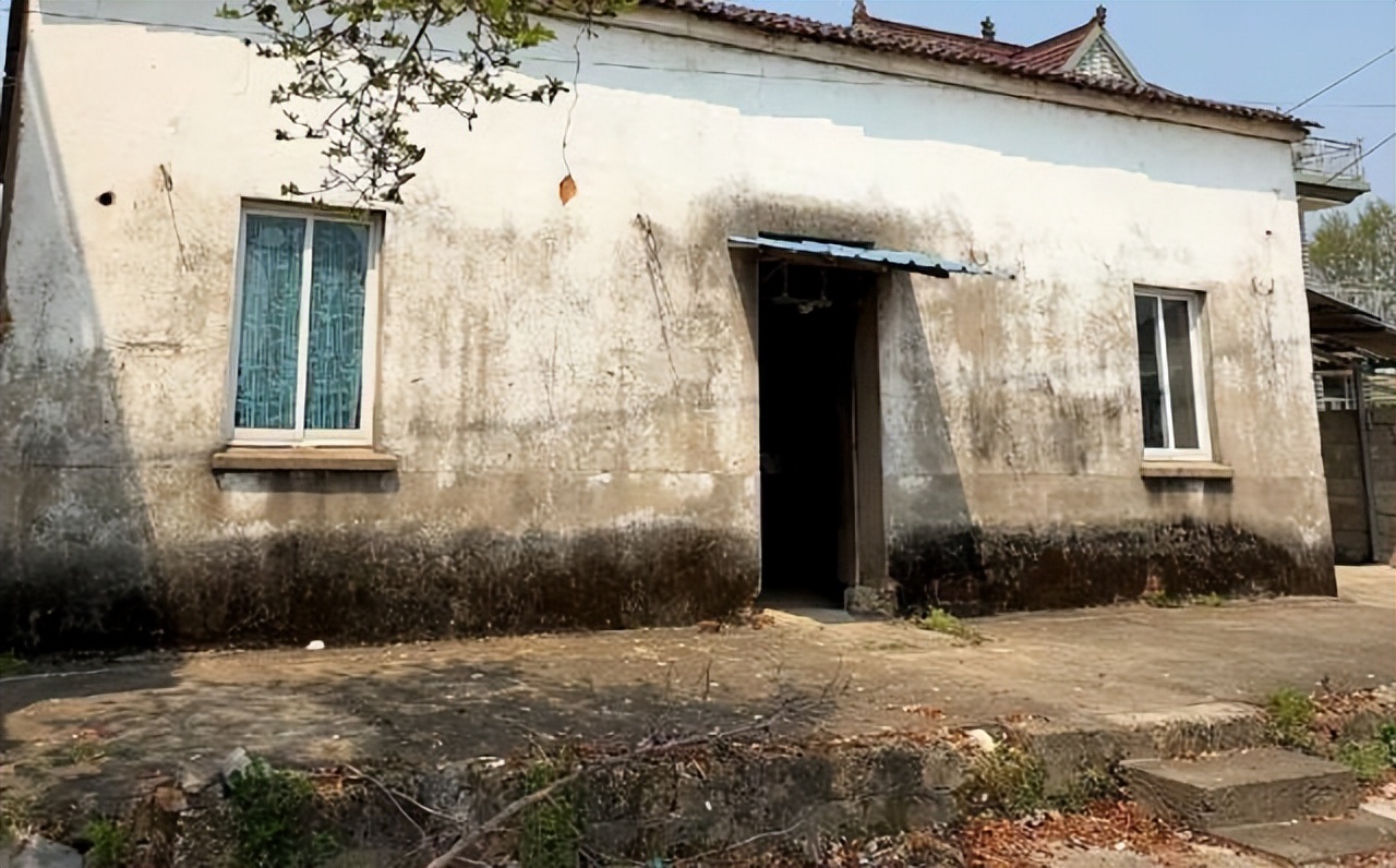 Người đàn ông gặp tai nạn được bảo hiểm bồi thường, hưởng trợ cấp tới 5,5 tỷ đồng, 6 năm sau bị khởi tố, tòa án tuyên bố: Anh chưa từng gặp nạn - Ảnh 3. Người đàn ông gặp tai nạn được bảo hiểm bồi thường, hưởng trợ cấp tới 5,5 tỷ đồng, 6 năm sau bị khởi tố, tòa án tuyên bố: Anh chưa từng gặp nạn - Ảnh 3.