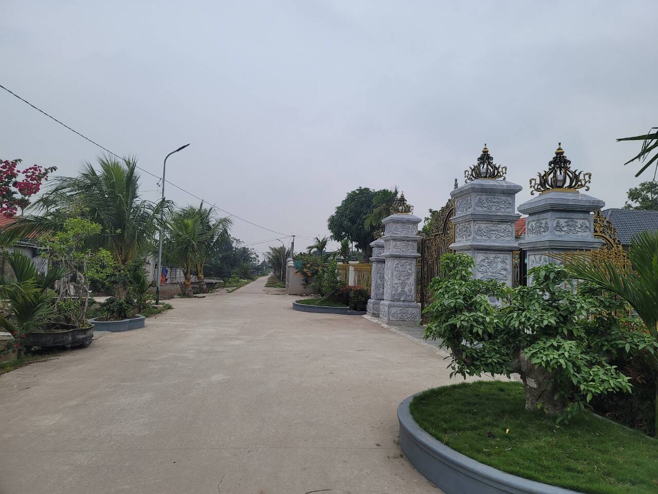 biet-thu-nha-vuon-o-thanh-hoa-02-1670906086-17466719117551125709943.jpg
