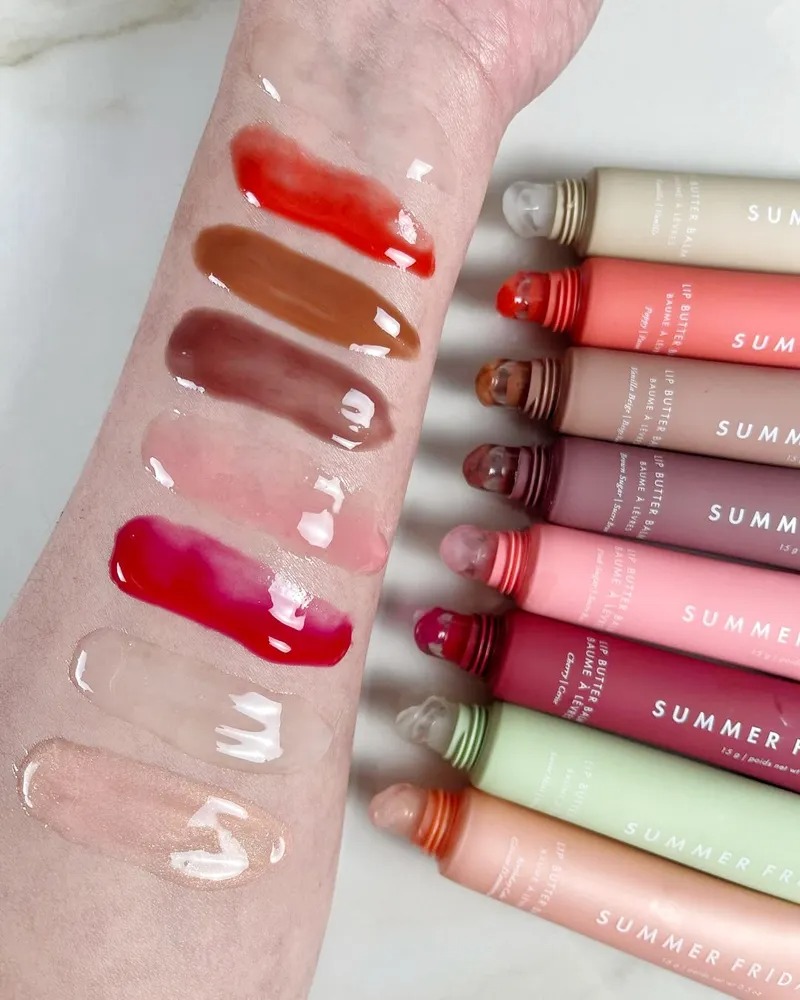 Thỏi son cứ 1 phút là có người mua, Vogue khen nức lời, gái xinh toàn cầu mê tít- Ảnh 4. Thỏi son cứ 1 phút là có người mua, Vogue khen nức lời, gái xinh toàn cầu mê tít- Ảnh 4.